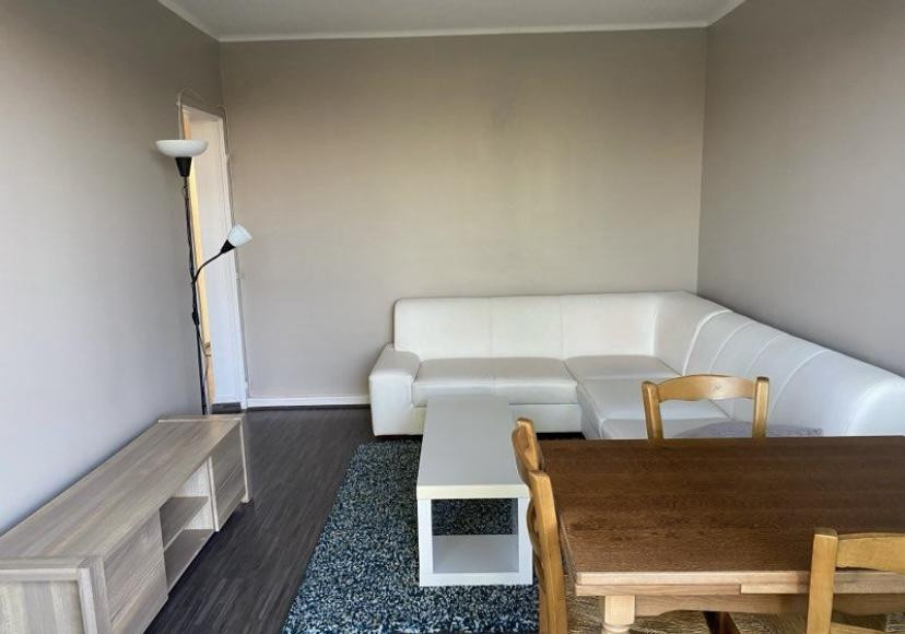 
                                                Location
                                                 F2 hauts de Chatou