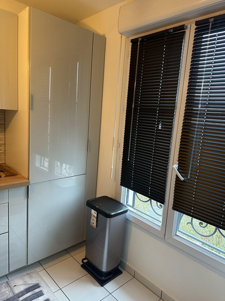 
                                                Location
                                                 F2 meublé 40 m²  Serris  Proche commerces et RER A