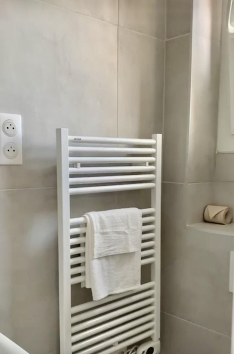 
                                                Location
                                                 F2 meublé et rénové