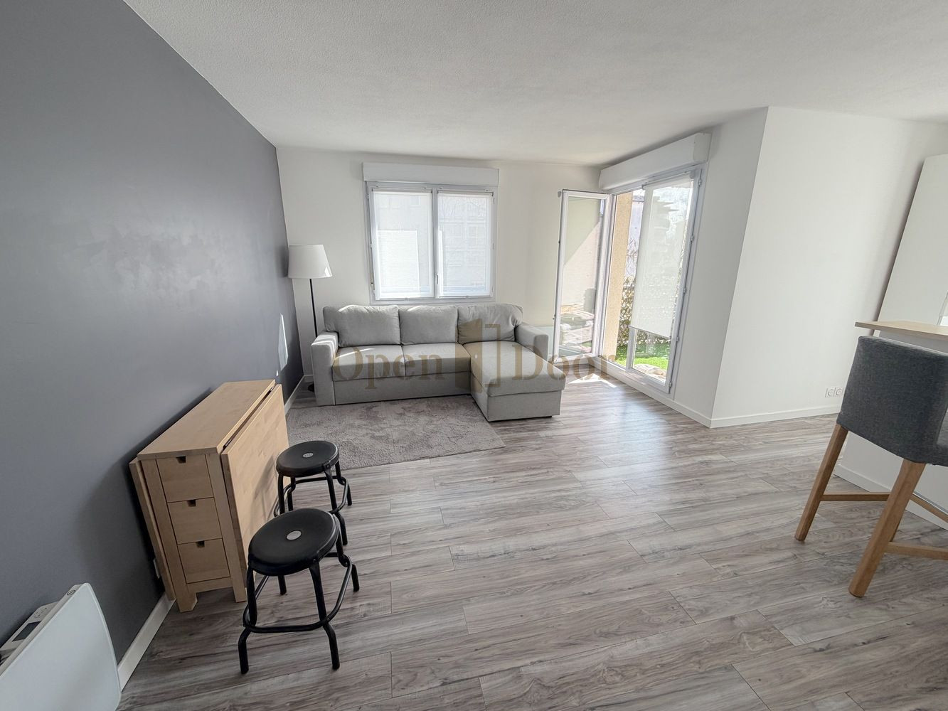 
                                                Location
                                                 F2 meublé - Moissy-Cramayel