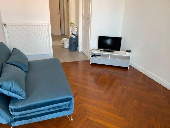 
                                                Location
                                                 F2 meuble pour etudiant
