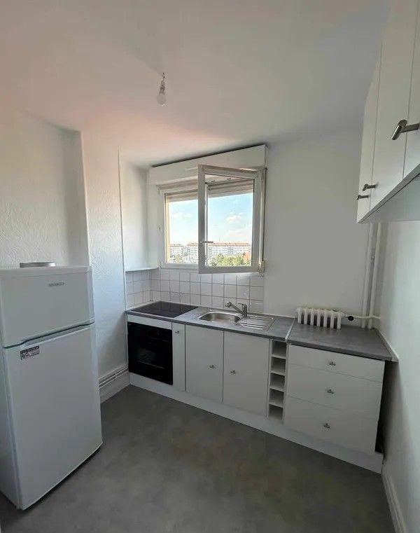 
                                                Location
                                                 F2 meublé proche gare