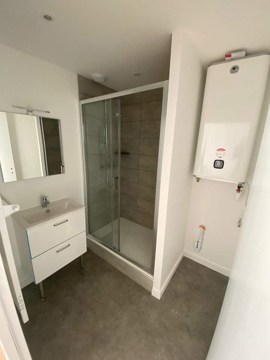 
                                                Location
                                                 F2 neuf de 52m² secteur Mimard/Chavanelle