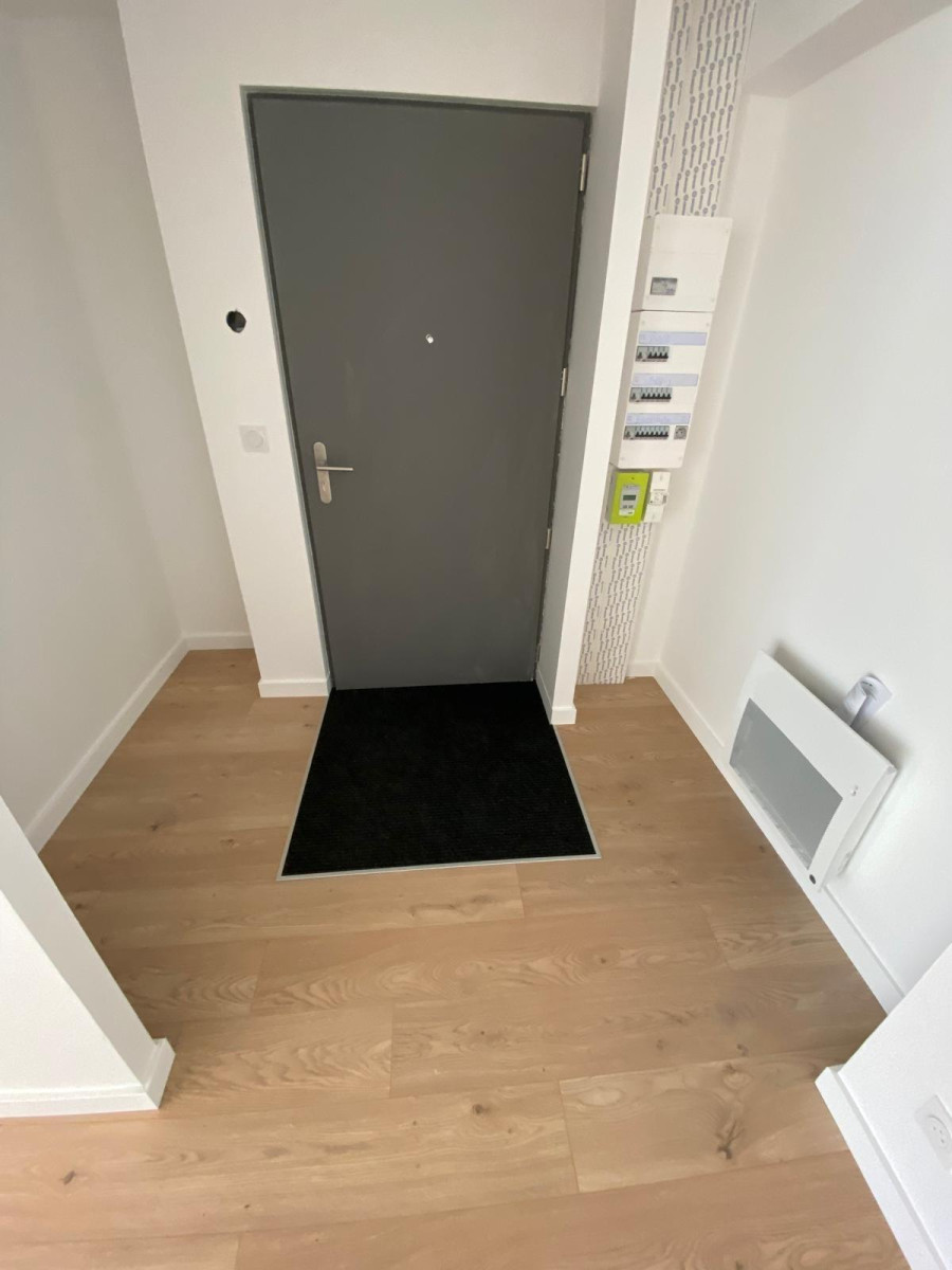 
                                                Location
                                                 F2 neuf de 52m² secteur Mimard/Chavanelle