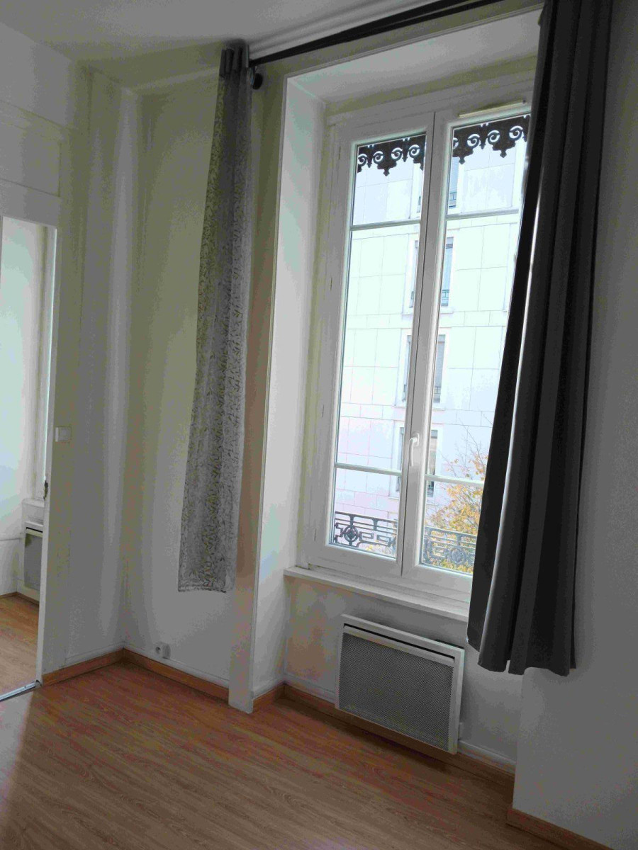 
                                                Location
                                                 F2 Part Dieu Villette