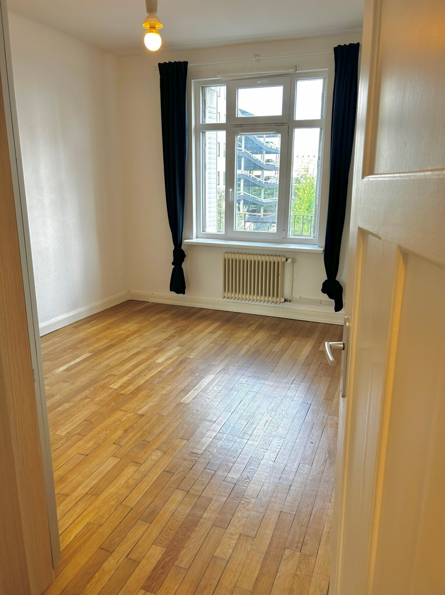 
                                                Location
                                                 F2 quartier gare METZ