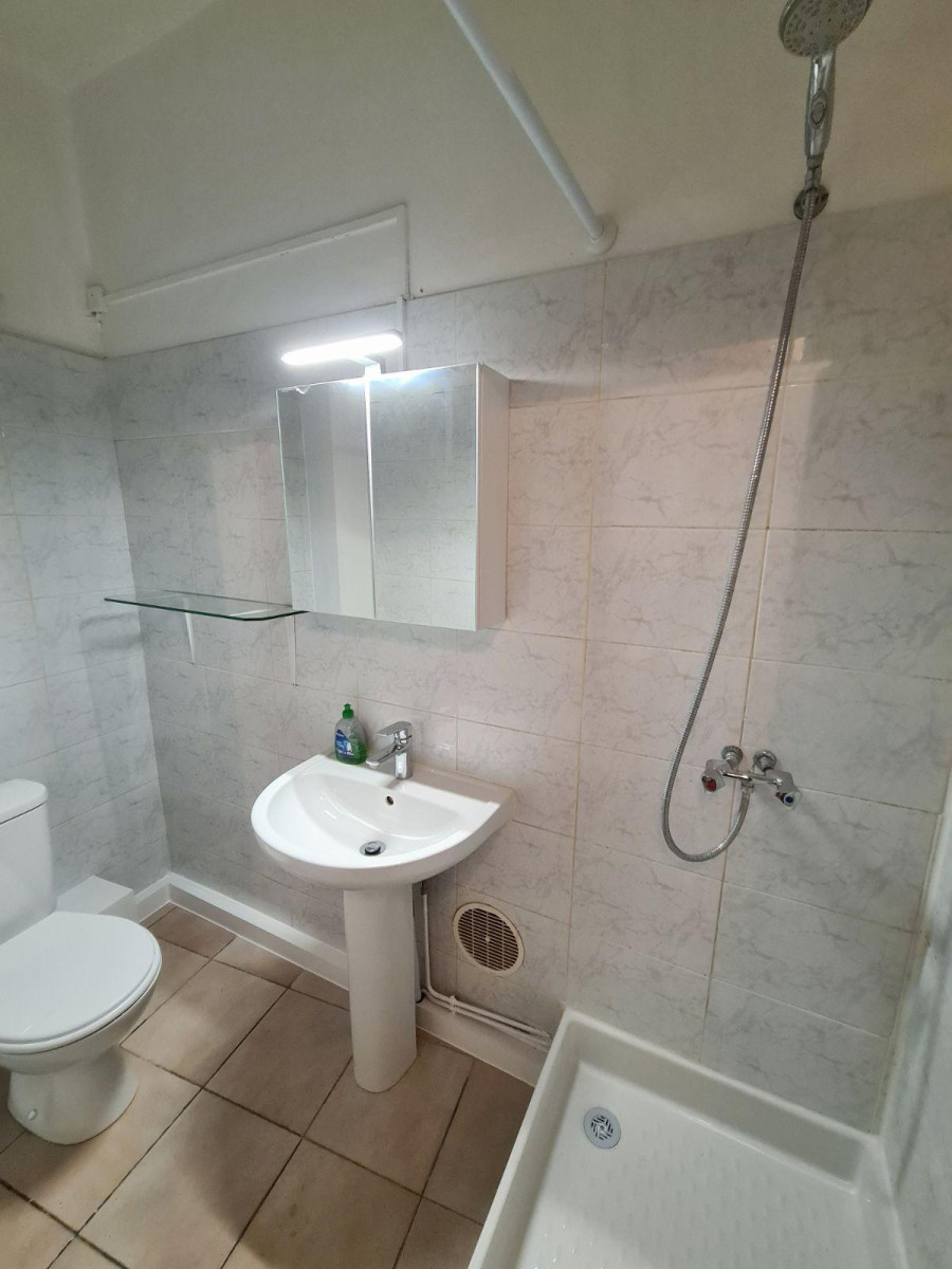 
                                                Location
                                                 F2 Saint Cyr 45m²