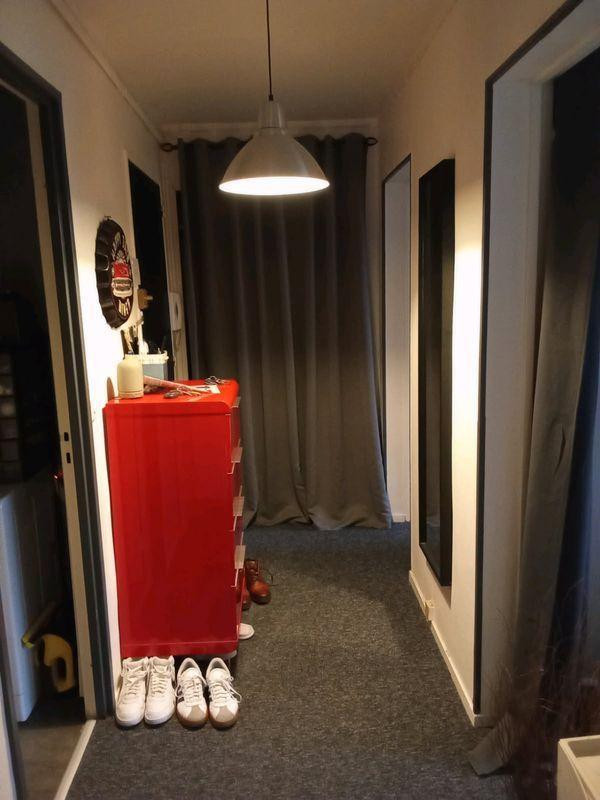 
                                                Location
                                                 F3 60m² dans résidence avec parking