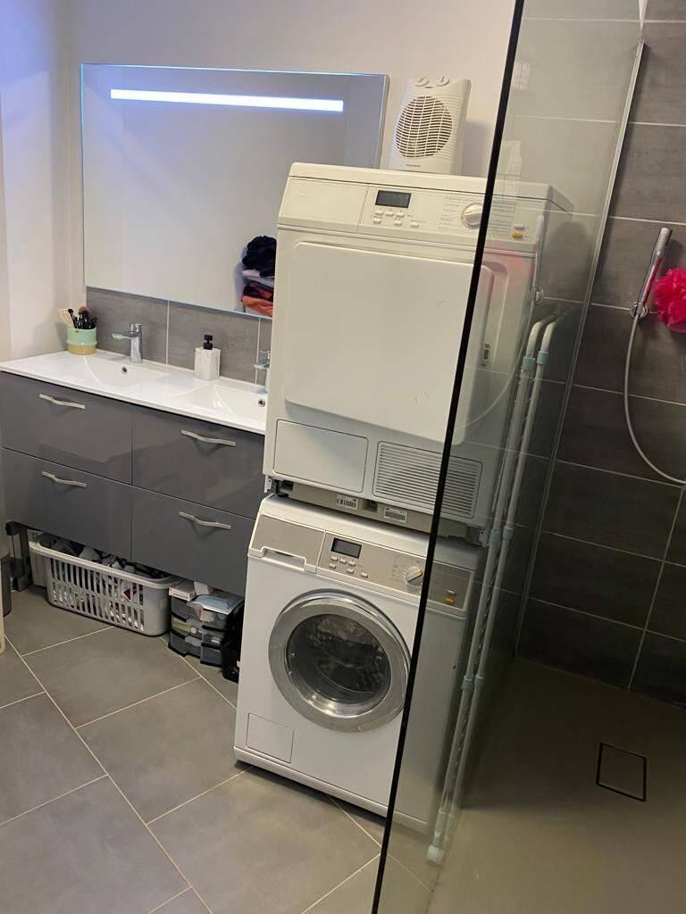 
                                                Location
                                                 F3 de 76 m² maison d’architecte Terrasse et jardin