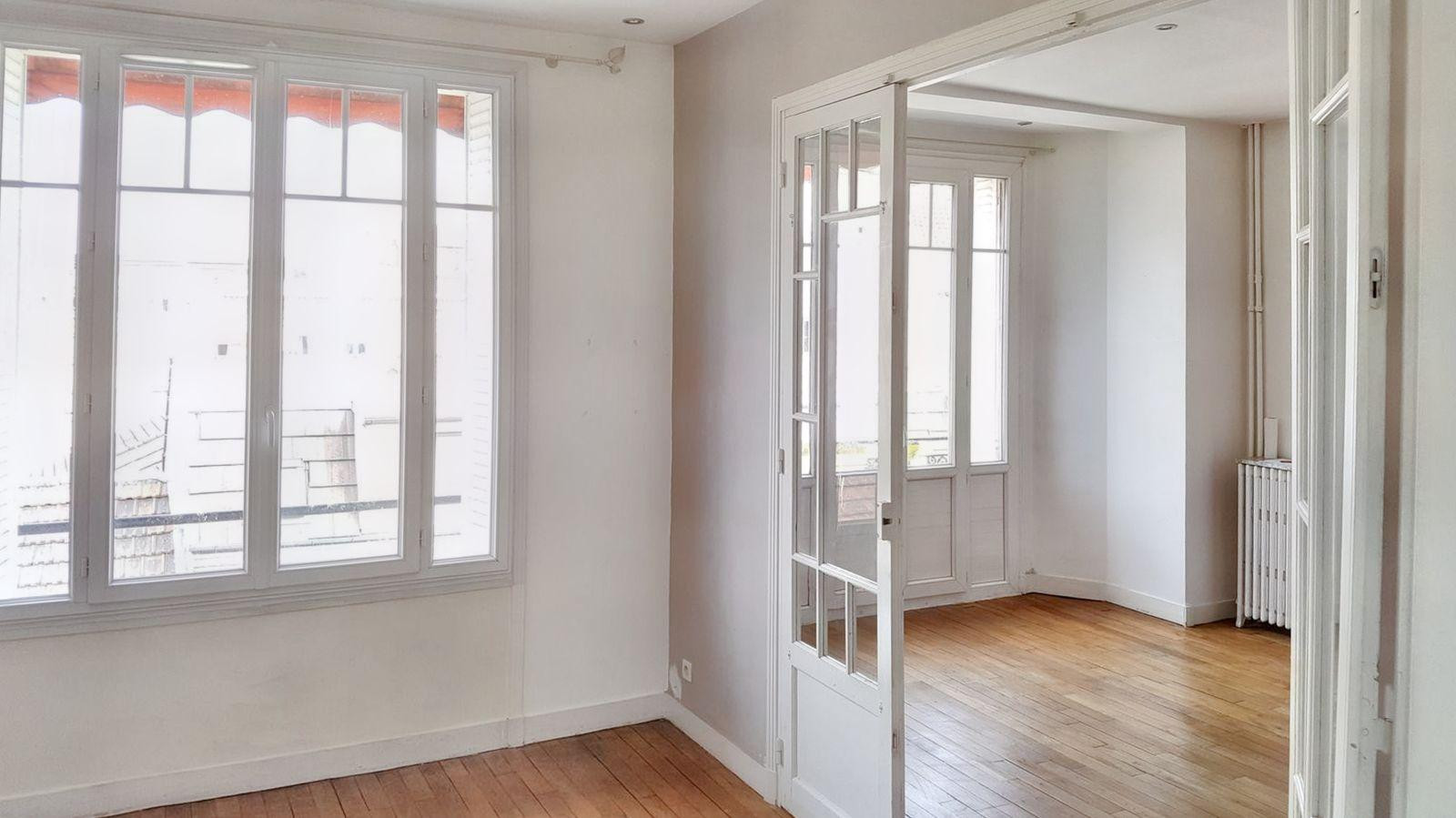 
                                                Location
                                                 F3 de charme au calme à 2 pas de la gare d'Enghien