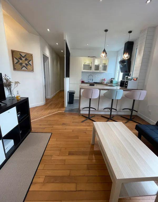 
                                                Location
                                                 F3 meublé 53m2 Villemomble Bail de 1 à 3 mois