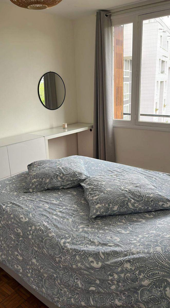 
                                                Location
                                                 F3 meublé à Paris 16