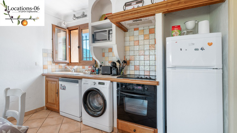 
                                                Location
                                                 F3 MEUBLE EN VILLA GRASSE ANTIBES SOPHIA