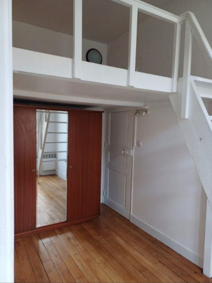 
                                                Location
                                                 F3 Meublé Vitry-sur-Seine à 15mn de Paris RER C