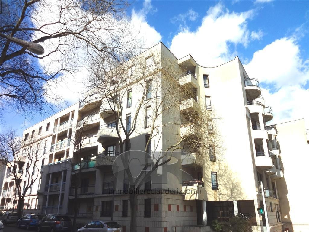 
                                                Location
                                                 F3 PARKING - BALCON - SECTEUR PLACE DES VOSGES-HOPITAL CENTRAL