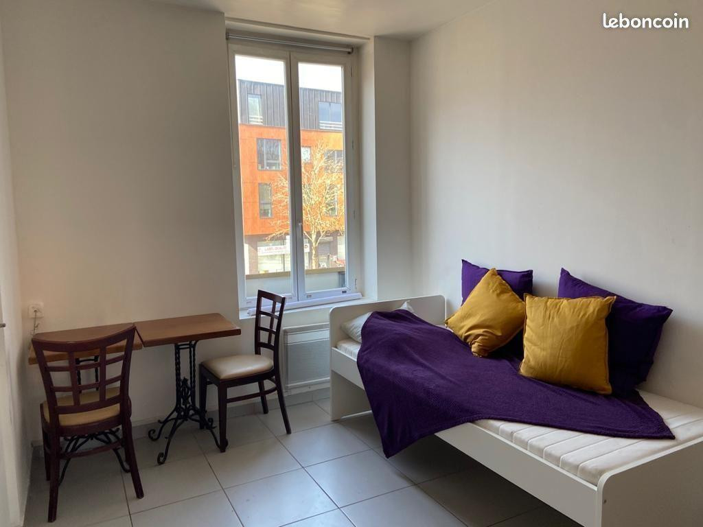 
                                                Location
                                                 F3 pour colocation meublé - 4 Pièces - 60 m²