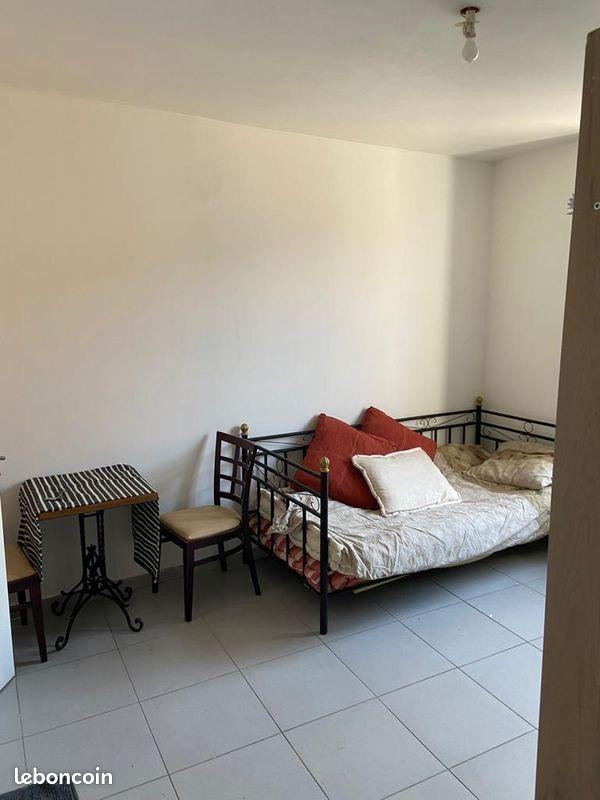 
                                                Location
                                                 F3 pour colocation meublé - 4 Pièces - 60 m²