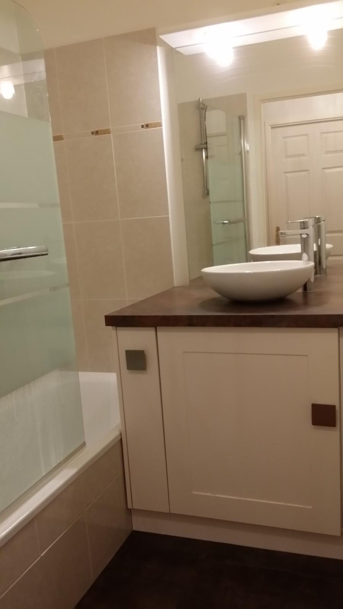 
                                                Location
                                                 F3 récent - proche RER E, écoles et commerces