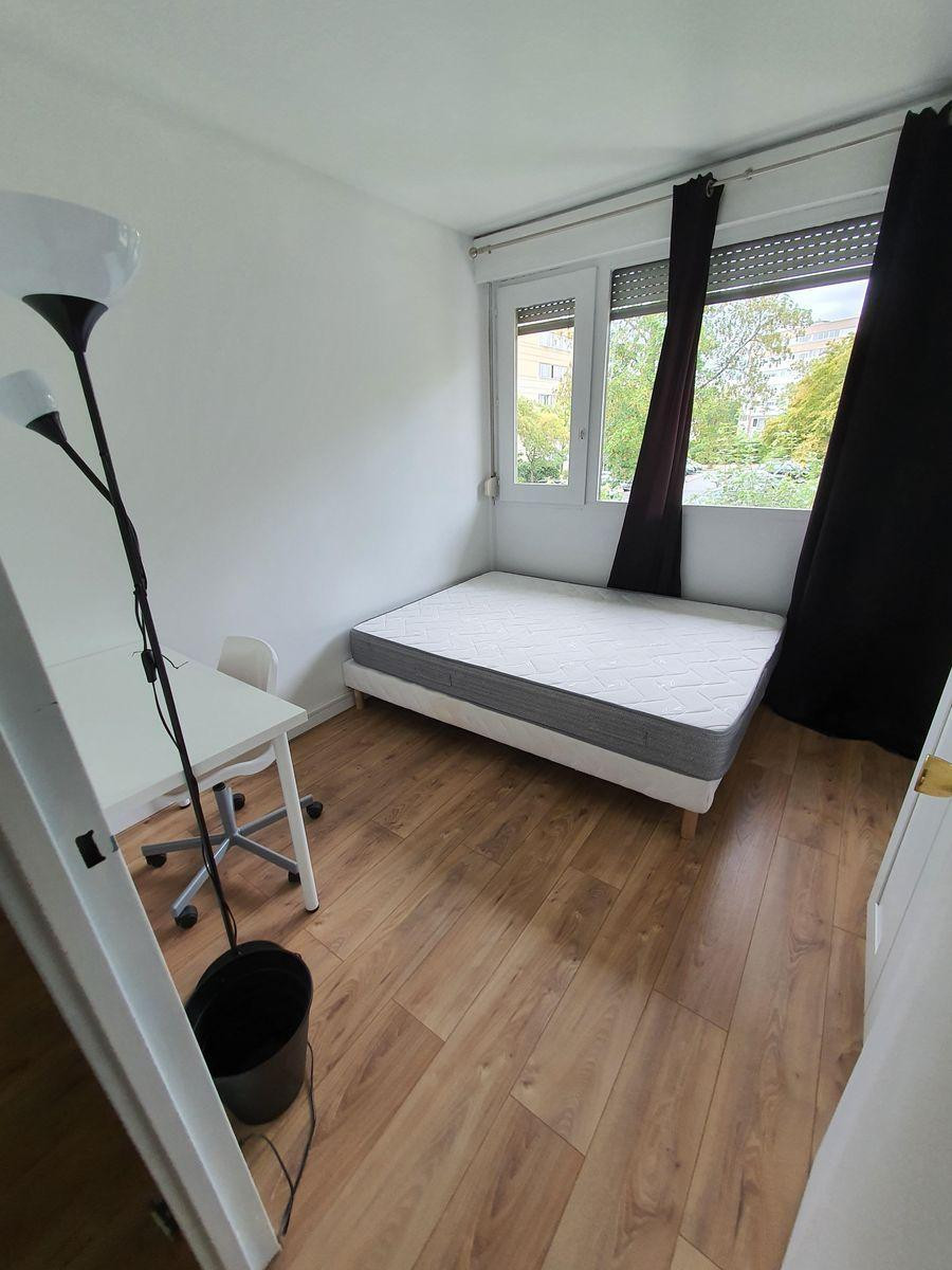 
                                                Location
                                                 F3 refait à neuf à Cergy