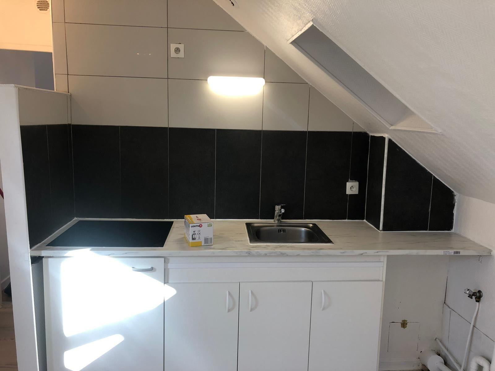 
                                                Location
                                                 F3 refait à neuf à Cergy
