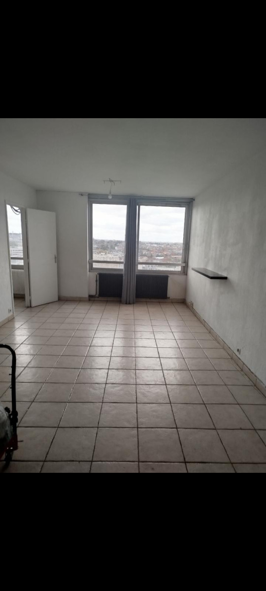 
                                                Location
                                                 F3 roubaix eurotelport