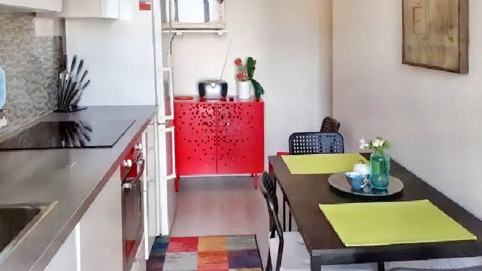 
                                                Location
                                                 F3 très spacieux et lumineux