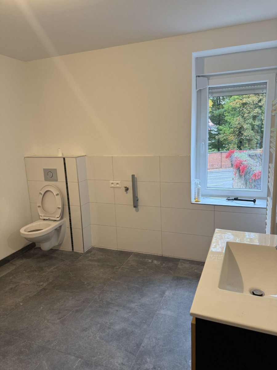 
                                                Location
                                                 F4 en duplex - Entièrement rénové