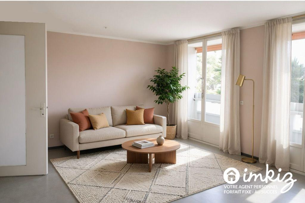
                                                Vente
                                                 F4-F5 très beau potentiel 88 m² vue d'exception