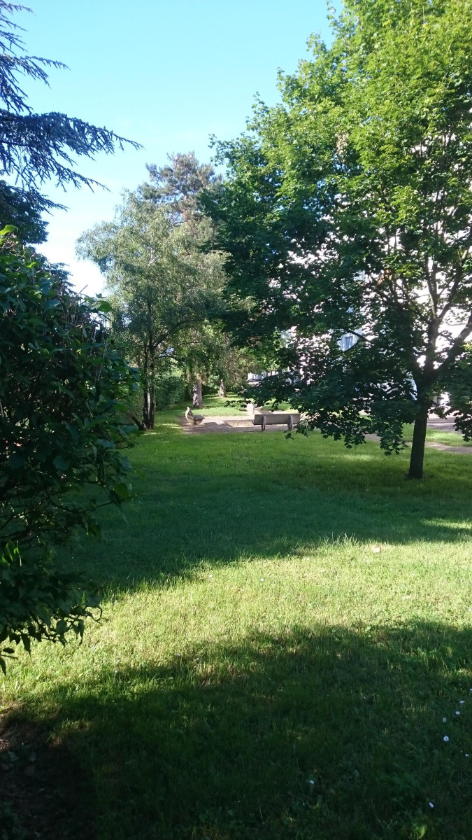 
                                                Vente
                                                 F4-F5 très beau potentiel 88 m² vue d'exception