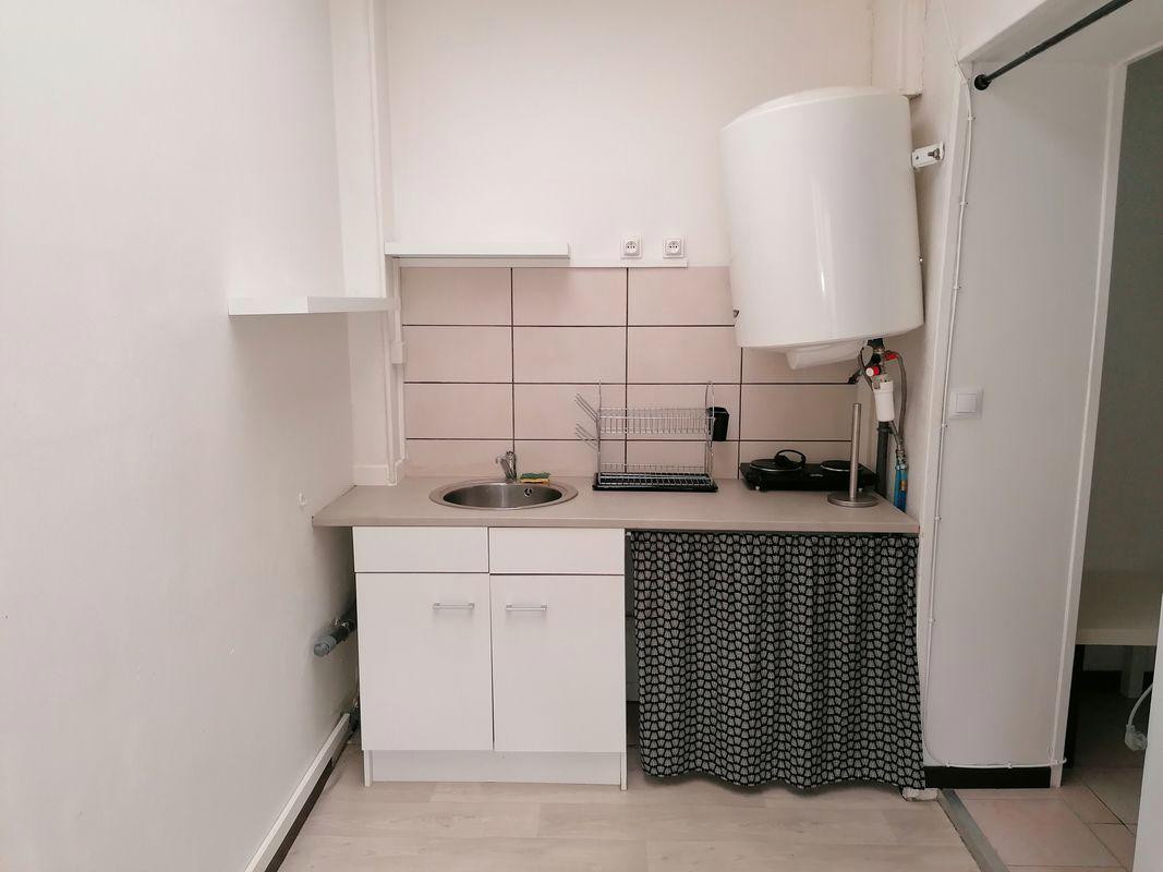 
                                                Location
                                                 Fac De Droit Lille et Lycée Baggio