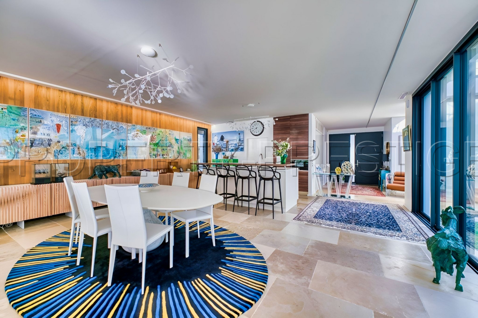 
                                                Vente
                                                 FACE A L'OCEAN VILLA D'ARCHITECTE D'EXCEPTION