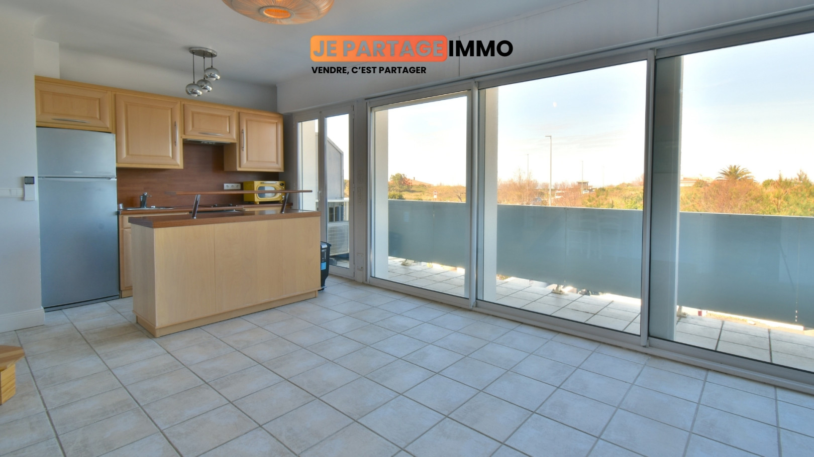 
                                                Vente
                                                 Face mer – Appartement lumineux 94 m² au sol – Chambre d’Amour à pied - Anglet