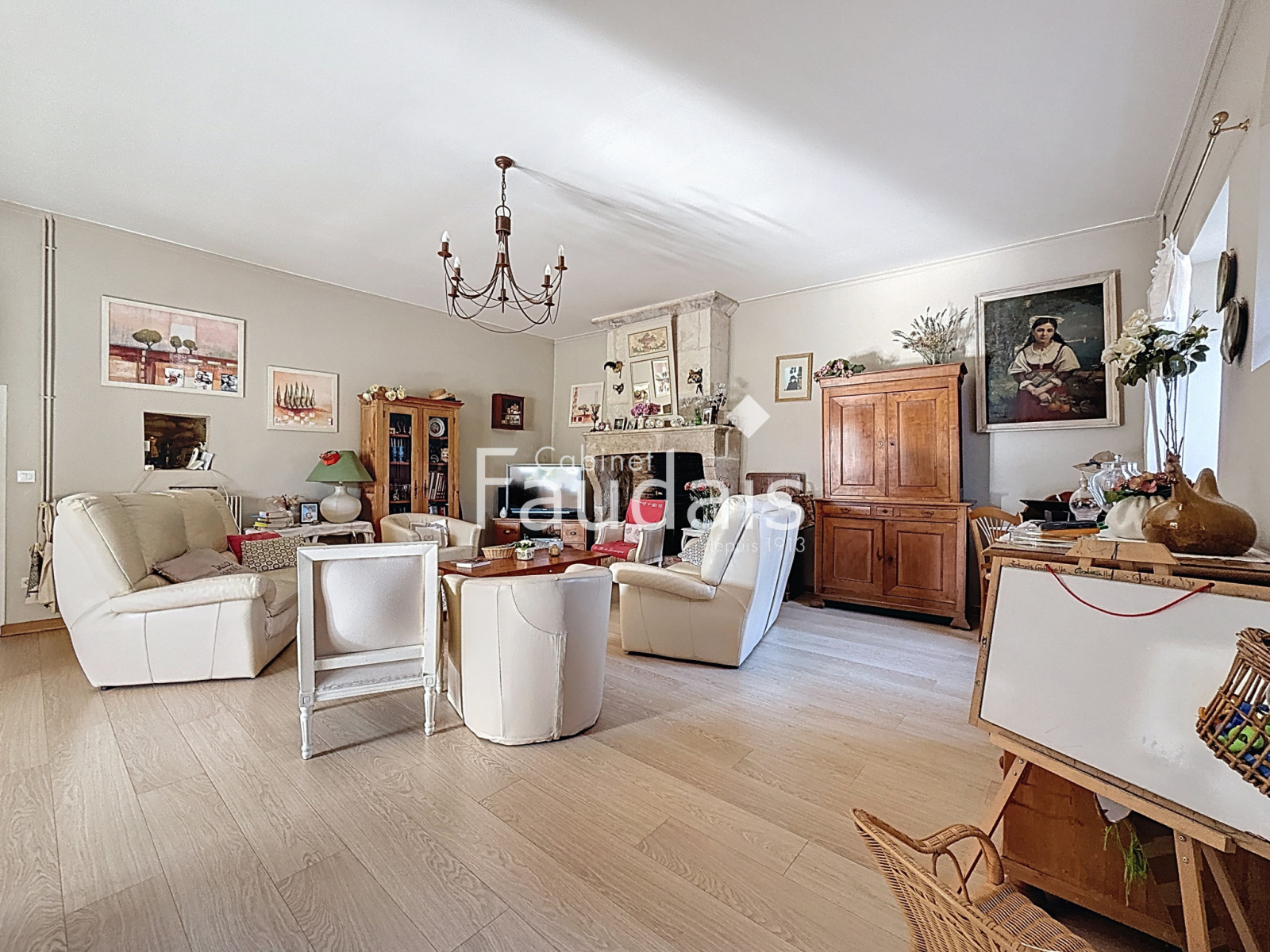 
                                                Vente
                                                 FALAISE - ancien moulin - 175m2 entièrement rénové