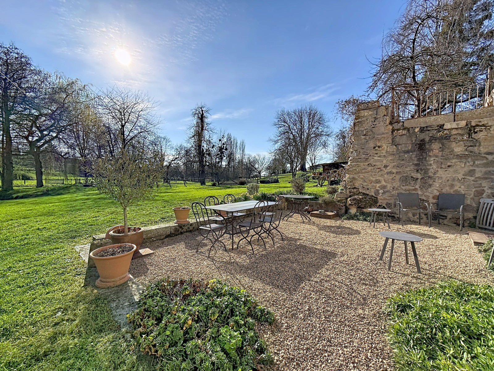 
                                                Vente
                                                 FALAISE - ancien moulin - 175m2 entièrement rénové