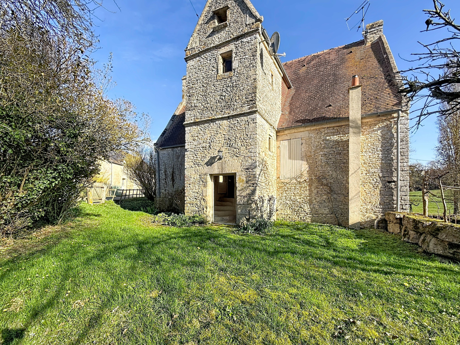 
                                                Vente
                                                 FALAISE - ancien moulin - 175m2 entièrement rénové