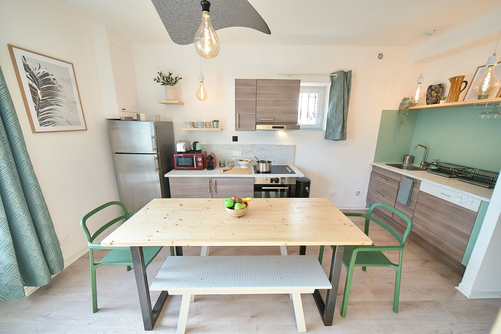 
                                                Location
                                                 Fantastic apartement terrace Gratte Ciel (loyer tout inclus)