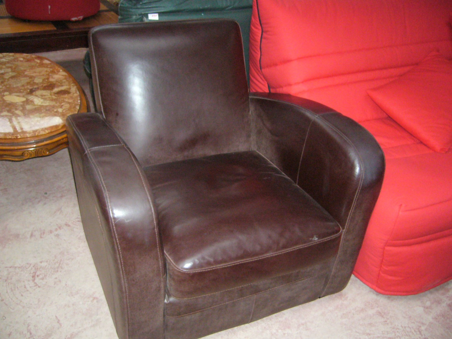 
                                                Meuble
                                                 Fauteuil cuir, promotion