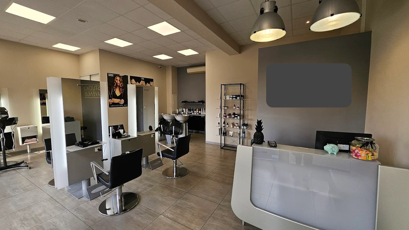 
                                                Vente
                                                 Salon de Coiffure - Aix en Provence