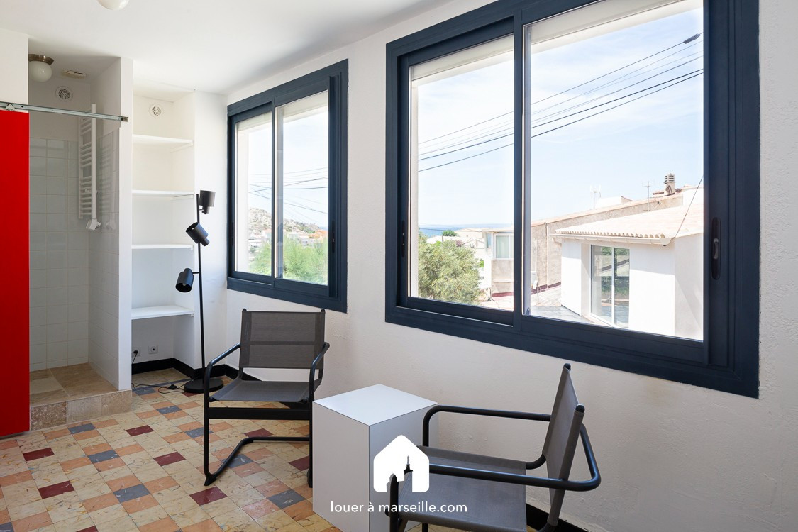 
                                                Location
                                                 Feel Goudes