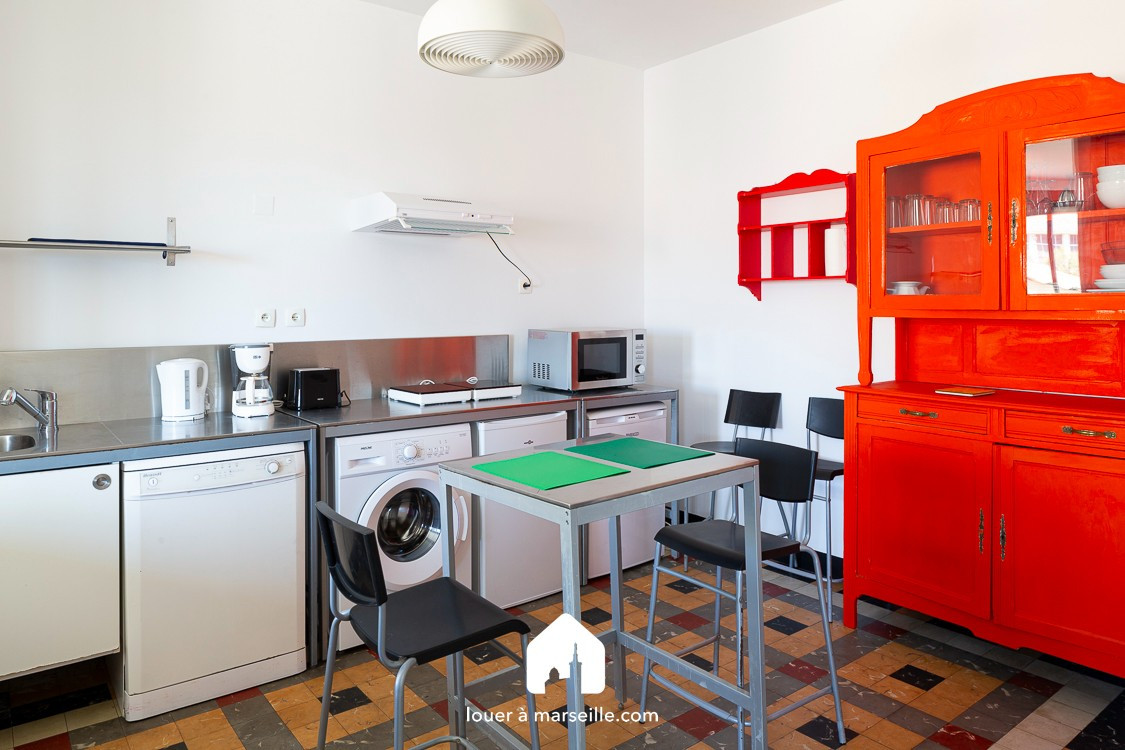 
                                                Location
                                                 Feel Goudes