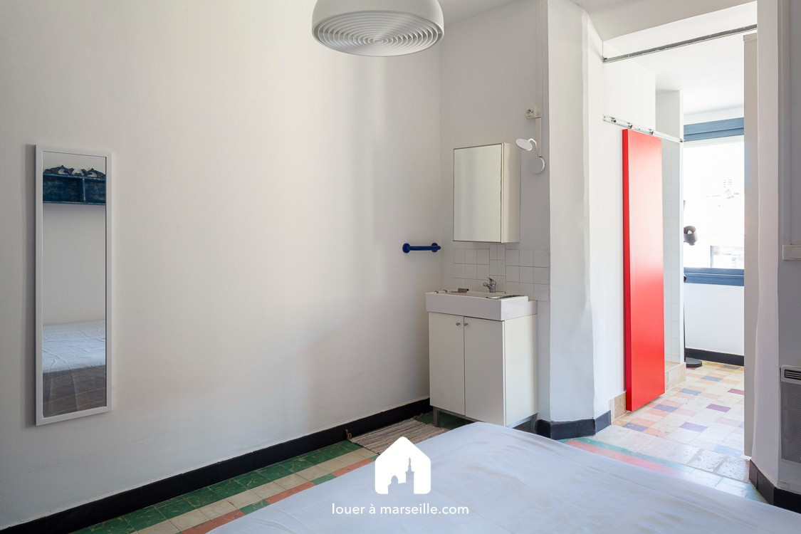 
                                                Location
                                                 Feel Goudes