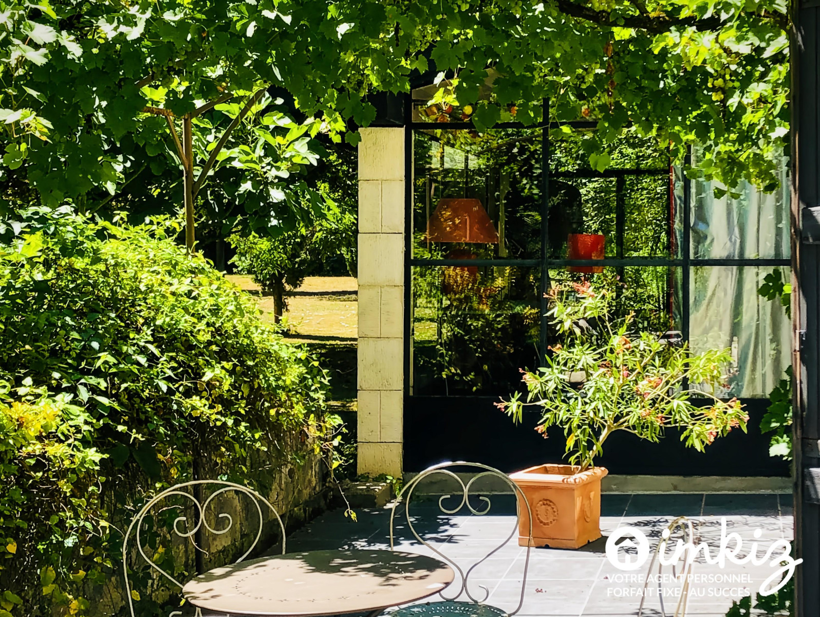 
                                                Vente
                                                 Ferme rénovée 355 m² piscine et dépendances