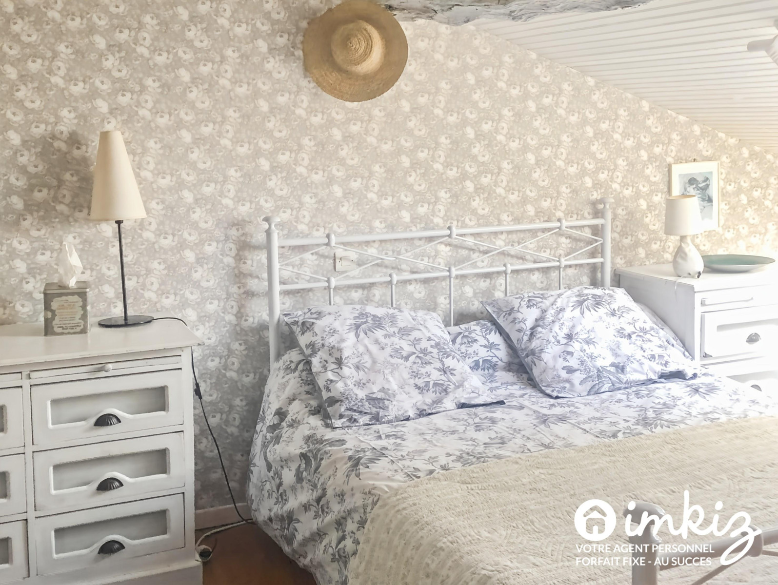 
                                                Vente
                                                 Ferme rénovée 355 m² piscine et dépendances