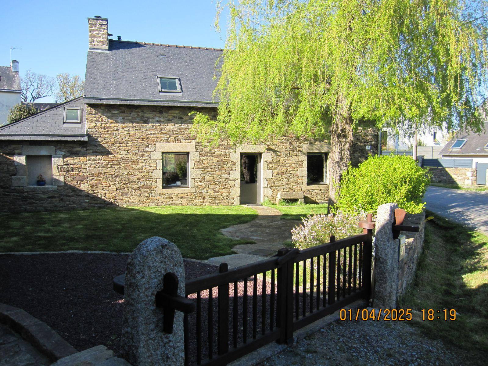 
                                                Location
                                                 Fermette meublée ,Finistère Sud (Capacité 5 Pers)