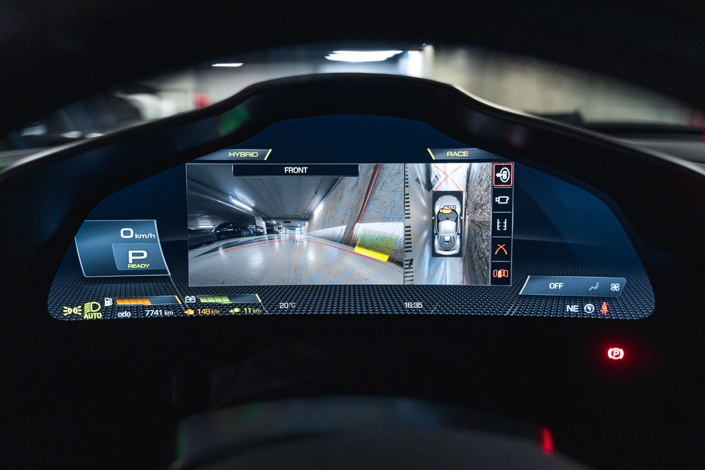 
                                                Voiture
                                                 Ferrari 296 GTB1