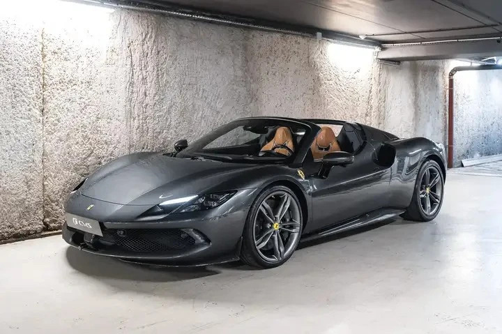 
                                                Voiture
                                                 Ferrari 296 GTS V6 2.9 830