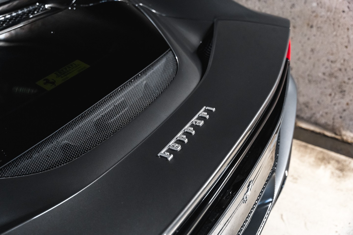 
                                                Voiture
                                                 Ferrari 296 GTS V6 3.0 830
