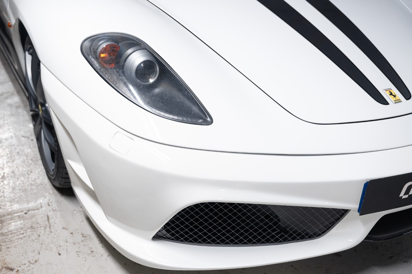 
                                                Voiture
                                                 Ferrari 430 Scuderia V8 4.3 510