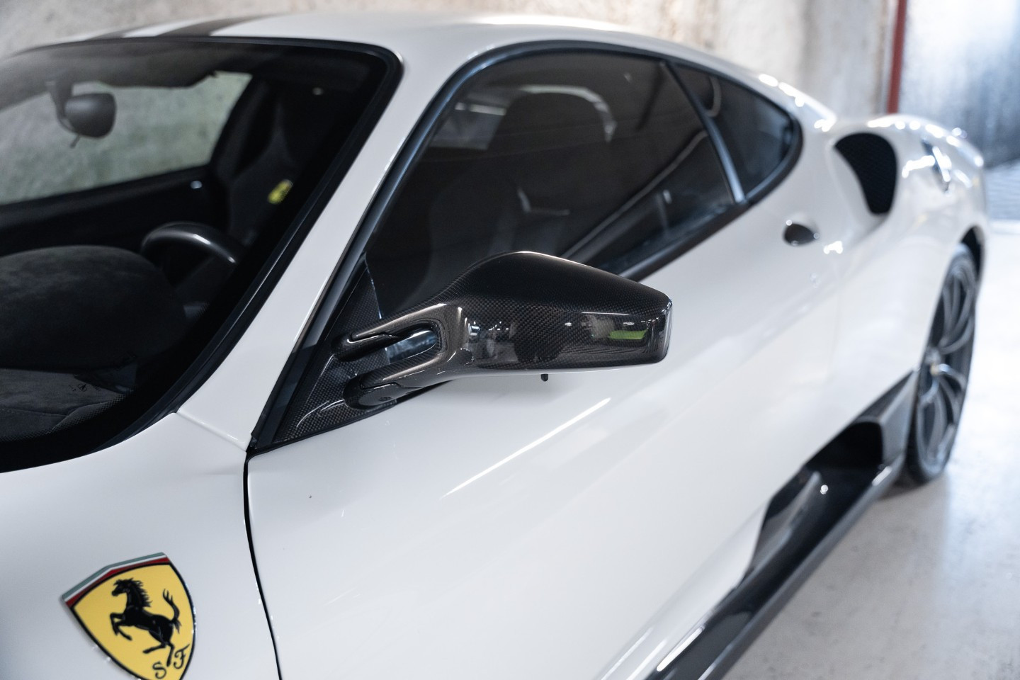 
                                                Voiture
                                                 Ferrari 430 Scuderia V8 4.3 510