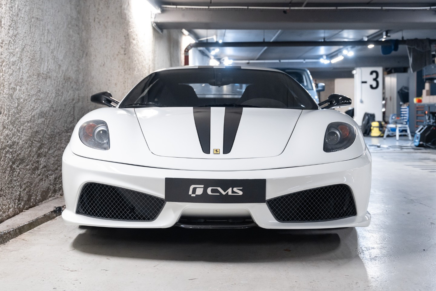 
                                                Voiture
                                                 Ferrari 430 Scuderia V8 4.3 510